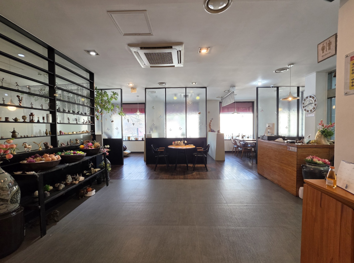 경담사예당아씨 실내 - 식사·대기 공간